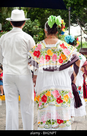 Die Jarana ist der typische Tanz von Yucatan, mit seinen Ursprung in einer Mischung aus alten einheimischen, Mestizen und spanische Tänze. Stockfoto