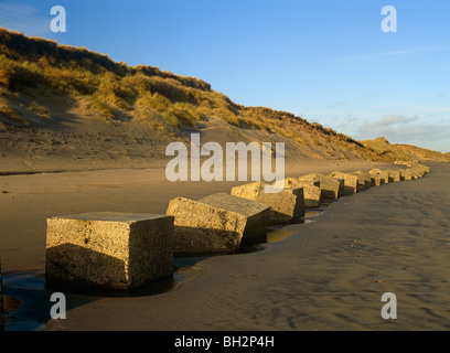 Ein Blick auf Dünen und Strand entlang Druridge Bay in Northumberland Stockfoto