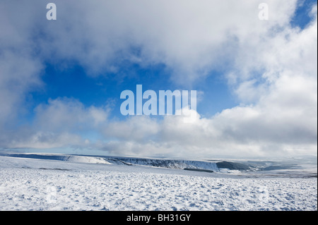 Schneebedeckte Gipfel des Fan Fawr, Brecon Beacons National Park, Wales Stockfoto