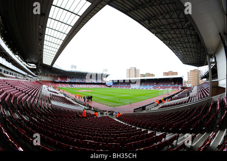 Innenansicht der Boleyn Ground Stadium (auch bekannt als Upton Park), London. Heimat des West Ham United Football Club Stockfoto