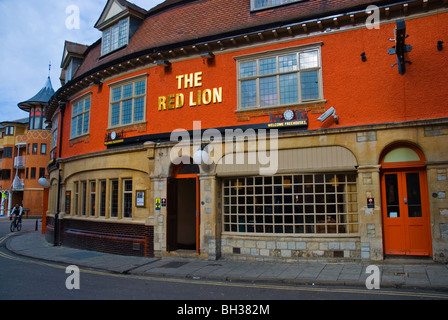 Das Red Lion Pub äußere Oxford England UK Europe Stockfoto