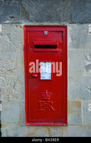 Briefkasten eingebaut, um eine Wand Broad Street Oxford England UK Europa Stockfoto