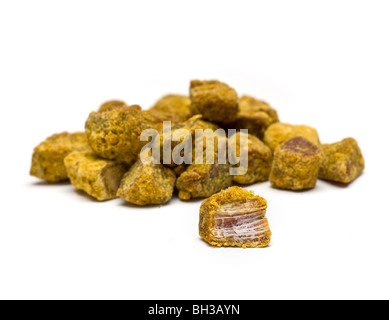 trockene Curry Dörrfleisch isoliert auf weiss Stockfoto