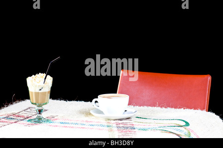 Café-Bar Kaffee Getränke bereit Cappuccino Mokka Stockfoto