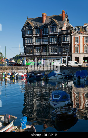 Dartmouth Quayside (The Boat Float) und das South Embankment, Dartmouth, Devon, England, Großbritannien Stockfoto