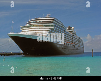 Eurodam Kreuzfahrt Schiff Bogen Stockfoto