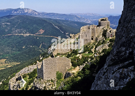 KATHARER BURG PEYREPERTUSE, CORBIERES WEIN REGION, AUDE (11), FRANKREICH Stockfoto