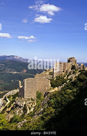 KATHARER BURG PEYREPERTUSE, CORBIERES WEIN REGION, AUDE (11), FRANKREICH Stockfoto