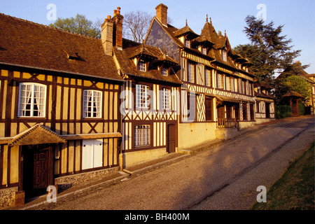 RUE D ' ENFER, MAURICE RAVELS HAUS NUMMER 4, IN LYONS-LA-FORET, EURE (27), NORMANDIE, FRANKREICH Stockfoto