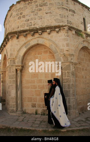 Israel, Jerusalem, griechisch orthodoxe Himmelfahrt Zeremonie an der Himmelfahrt-Kapelle auf dem Ölberg Stockfoto