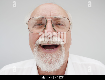 Leitenden Geschäftsmann trägt ein Hemd (Alter 60 bis 75 Jahre), lachen Stockfoto