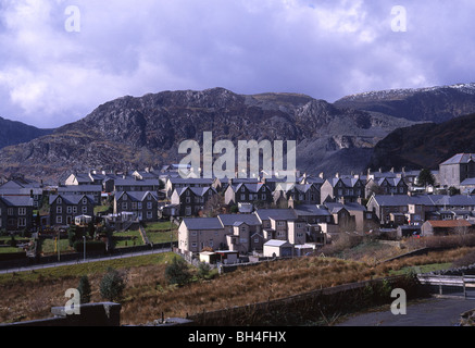 Blick von der Schieferabbau Stadt der Blaenau Ffestiniog mit Moelwyn-Bergkette im Hintergrund Gwynedd North Wales UK Stockfoto