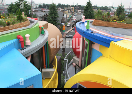 Bilder von der 9 Wohnungen, bekannt als "Reversible Destiny Lofts - im Speicher von Helen Keller", in Mitaka, Tokyo, Japan Stockfoto