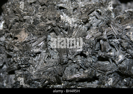 Turmalin ein kristallines Bornitrid Silikat Mineral - von Roche, Cornwall Stockfoto