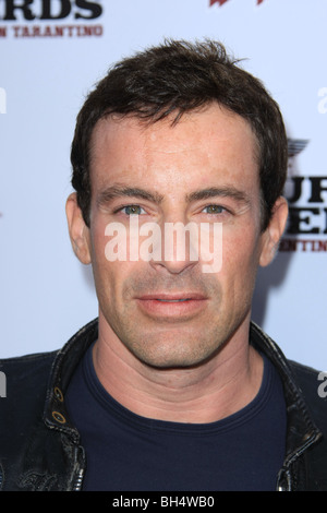 GEDEON BURKHARD INGLOURIOUS BASTERDS LOS ANGELES PREMIERE HOLLYWOOD LOS ANGELES CA USA 10. August 2009 Stockfoto