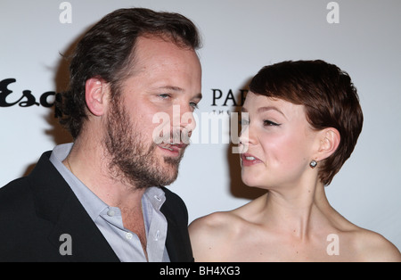 PETER SARSGAARD CAREY MULLIGAN eine Bildung LOS ANGELES PREMIERE HOLLYWOOD LOS ANGELES CA USA 1. Oktober 2009 Stockfoto