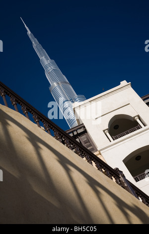 Dramatische Grafik Winkel Burj Khalifa Dubai SEAT2 Adresse Stockfoto