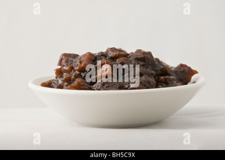 Süßen Gurken im Teller Stockfoto