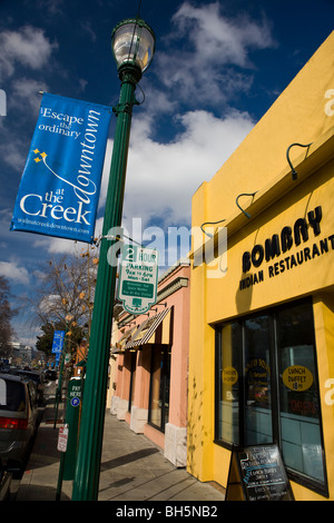 Die Geschäfte entlang der Main Street, Walnut Creek, Contra Costa County, Kalifornien, USA. Stockfoto