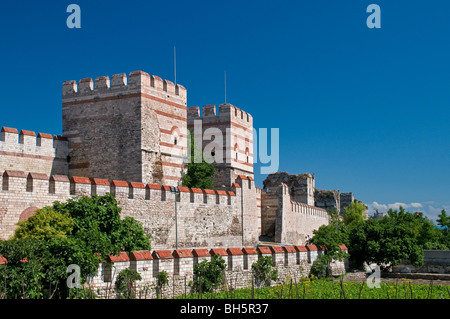 Istanbul historischen Stadtmauer rund um die Yedikule, Türkei Stockfoto