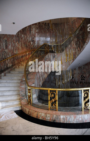 Nobles Hotel Treppe in Dalian, China Stockfoto