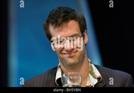 Englischer Komiker und Satiriker Marcus Brigstocke Hay Festival 2009 abgebildet. Stockfoto