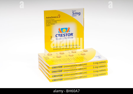 Crestor Cholesterin-senkende statin verschreibungspflichtige Medikament Paket von Pillen auf weißem Hintergrund, isoliert. Stockfoto