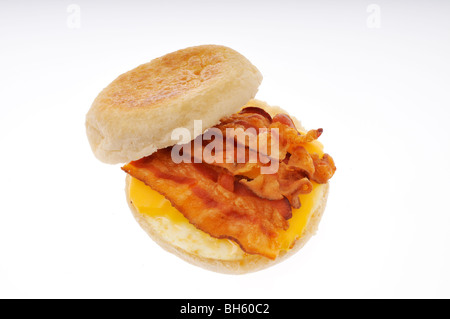 Speck, Ei und Käse-Sandwich auf eine englische Muffins Stockfoto