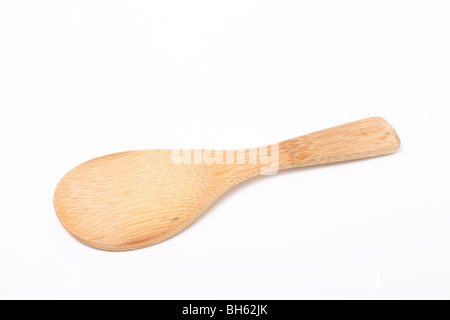 Holzküche Spachtel auf weißen Hintergrund isoliert verwendet. Stockfoto