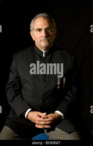 Präsident José Ramos-Horta, Ost-Timor, am Strand westlich von Dili stoppt seine jetzt friedliche Land bewundern 08.06.07 Stockfoto