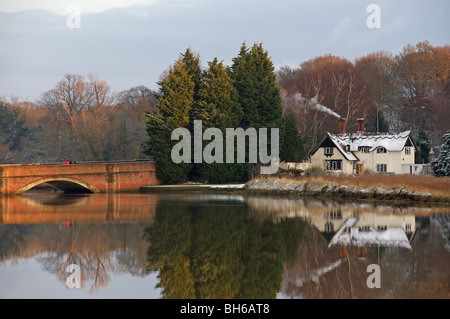 Wilford Brücke über den Fluss Deben, Melton nahe Woodbridge, Suffolk, UK. Stockfoto