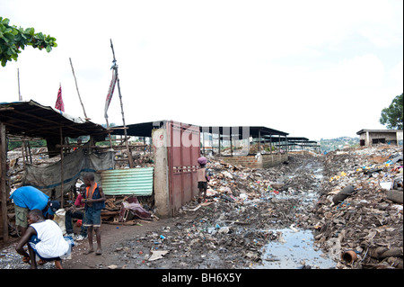 Kingtom Bomeh Müllkippe. Freetown in Sierra Leone Stockfoto