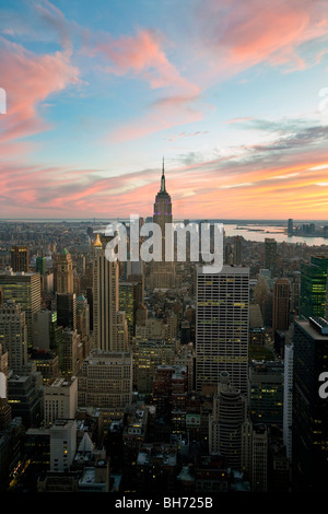 USA, New York City, Manhattan, Blick Richtung Downtown Manhattan und das Empire State Building Stockfoto