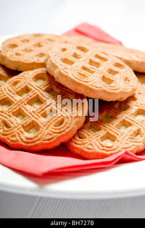 Cookies auf einem Teller Stockfoto
