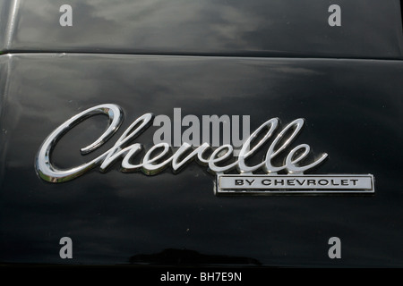 Chevelle Logo auf schwarzes Auto Stockfoto