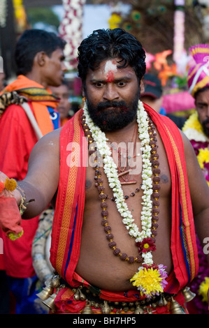 Pilger am Thaipusam Malaysia 2010 wird besessen Stockfoto