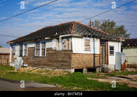 Senken Sie Hause durch Hurrikan Katrina beschädigt, neunte Station, New Orleans, Louisiana Stockfoto