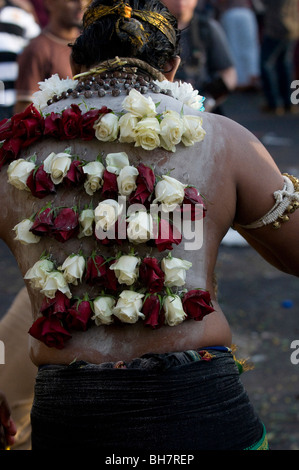 Pilger am Thaipusam Malaysia 2010 sein, die besessen, Thaipusam eine hinduistische Festival vor allem von der tamilischen Gemeinschaft gefeiert ist Stockfoto