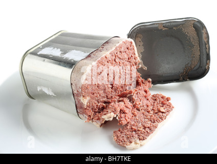 Eine Dose corned Beef oder Bully Rind, öffnen Sie auf einem Teller Stockfoto