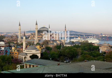 Hagia Sophia (Aya Sofya), die Kirche der Heiligen Weisheit, Sultanahmet, Istanbul, Türkei Stockfoto