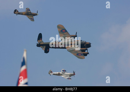 Battle of Britain Memorial Flight. Von oben nach unten: Hurricane, Lancaster, Spitfire. Stockfoto