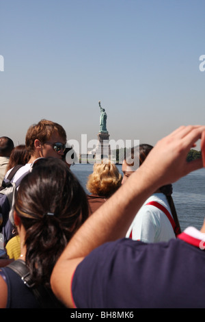 Freiheitsstatue. Weltweit, erkennbarste Symbole, der Vereinigten Staaten, Einwanderer, Einwanderung, Seereise, Geschenk Frankreich, Öffentliche Spenden, Basis. Stockfoto