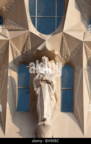 Details zur Kathedrale La Sagrada Familia des Architekten Antoni Gaudi, Barcelona, Katalonien, Spanien Stockfoto