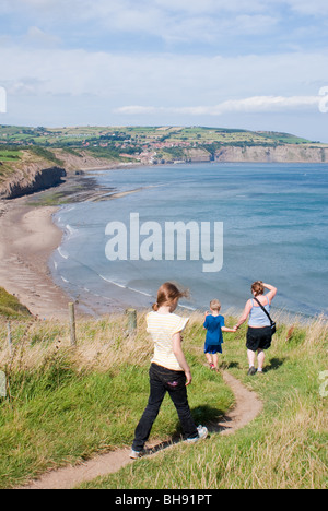 Eine Familie aus Walking Cleveland unterwegs in Yorkshire Stockfoto