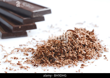 Vordergrund mit Schokoladespänen Weichzeichnen Hintergrund Stockfoto