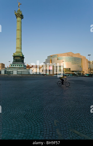 Place De La Bastille, Opera Bastille Colonne de Juillet, Paris, Frankreich Stockfoto