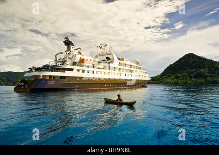 Die deutsche gebaut Australian basierte Expedition Kreuzer Orion Nggela Island Salomonen Stockfoto