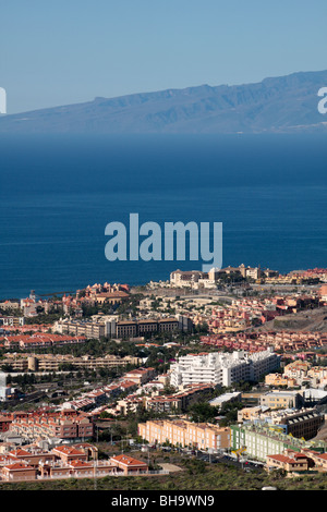 Am frühen Morgen Blick von einer Villa in Roque del Conde auf Teneriffa in Costa Adeje und auf La Gomera-Kanarische Inseln-Spanien Stockfoto
