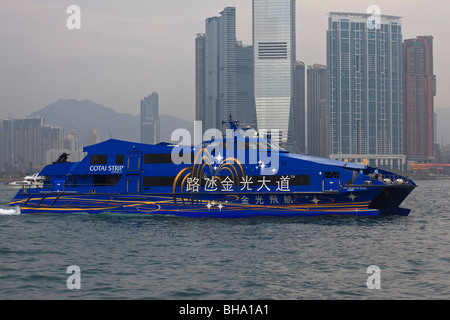Eine Personenfähre Macao Basis kommt in Hong Kong Stockfoto