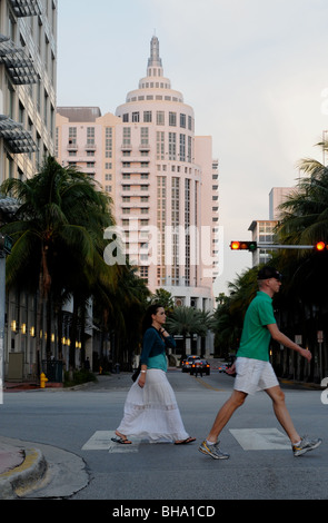 Loews Miami Beach Hotel, wie aus der Ecke der Washington Avenue und 16. Street, Miami Beach, Florida Stockfoto